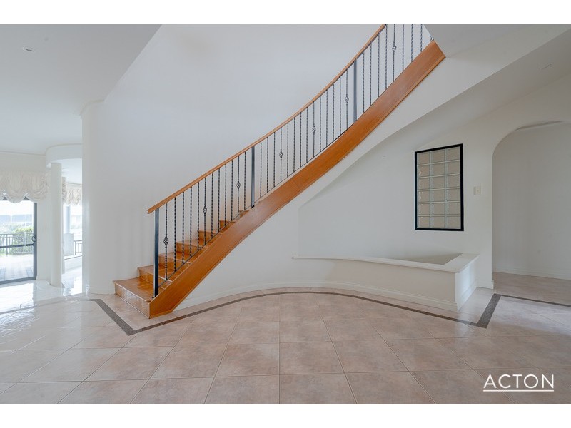 27 Cambria Island Retreat, Halls Head WA 6210