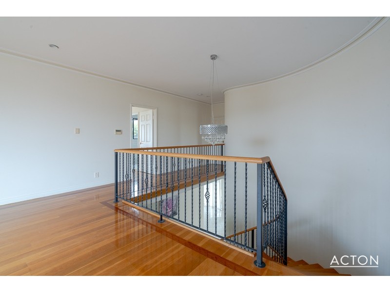 27 Cambria Island Retreat, Halls Head WA 6210