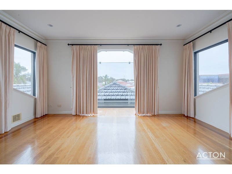 27 Cambria Island Retreat, Halls Head WA 6210