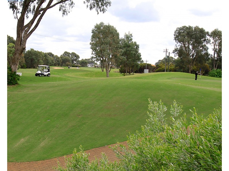 27 Rochdale Circle, Meadow Springs WA 6210