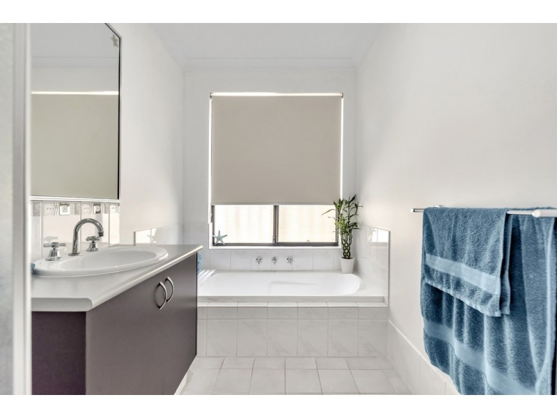 12 Kambalda Street, Dawesville WA 6211