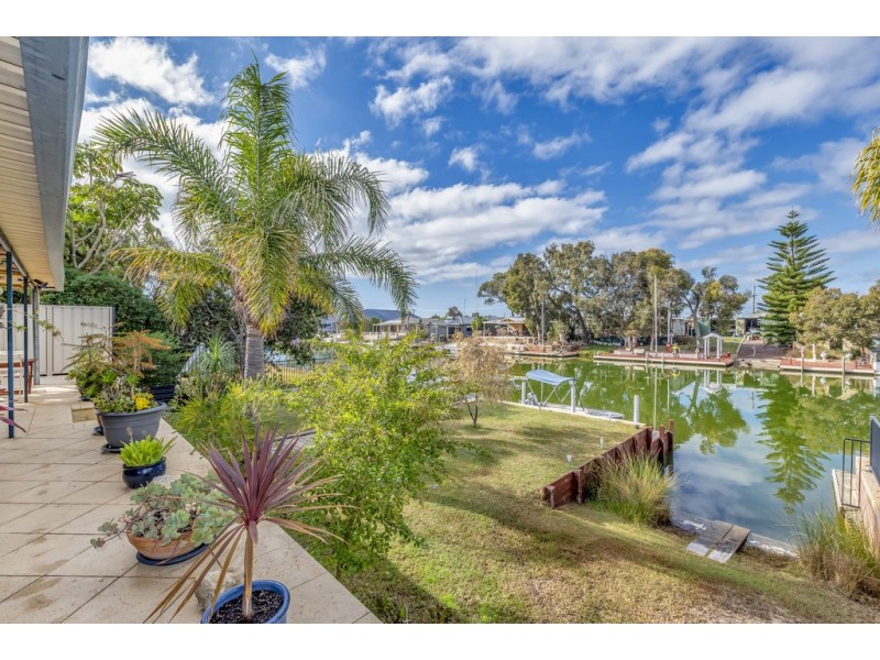 51 Allambi Way, South Yunderup WA 6208