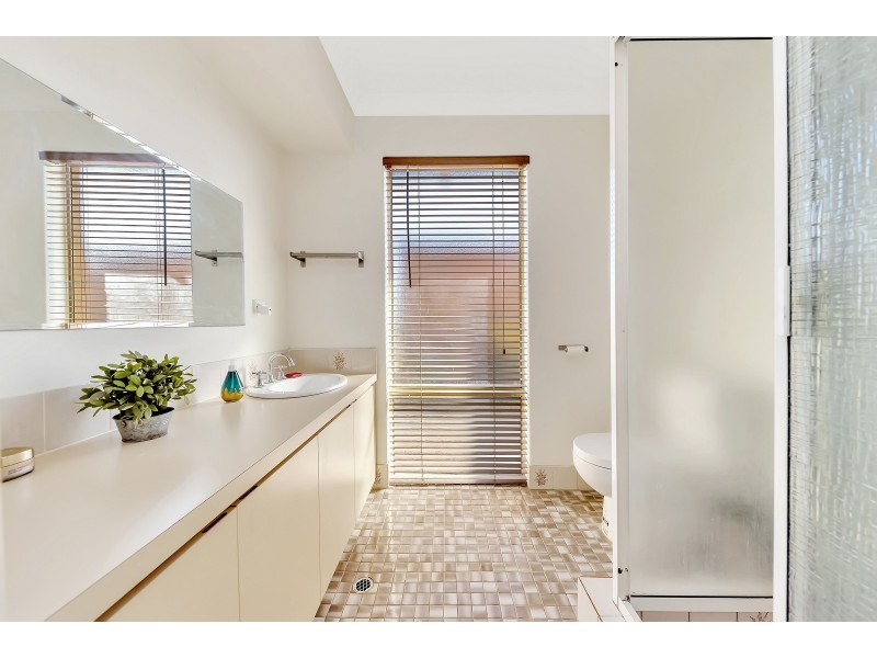 51 Allambi Way, South Yunderup WA 6208