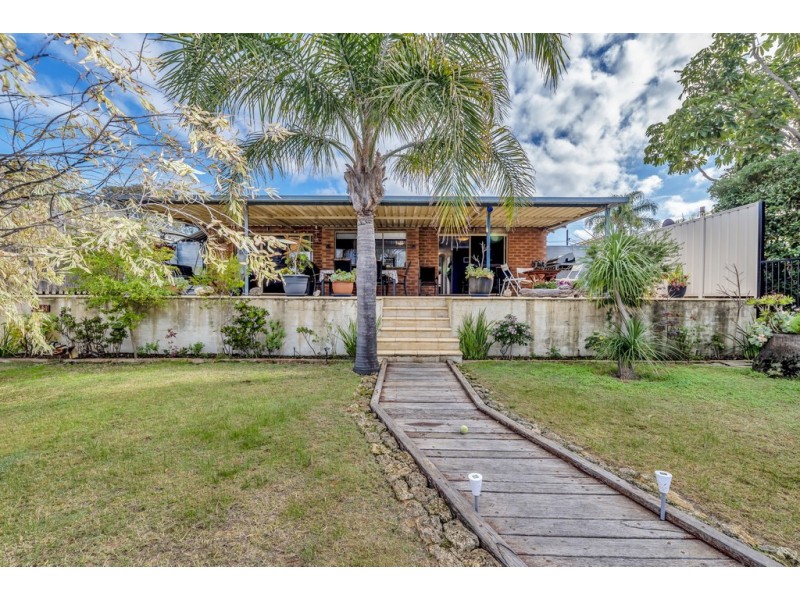 51 Allambi Way, South Yunderup WA 6208