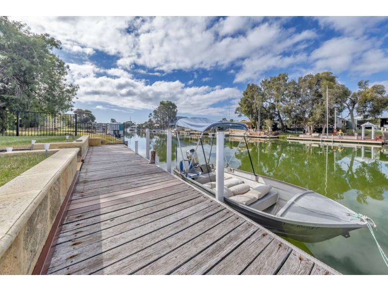 51 Allambi Way, South Yunderup WA 6208