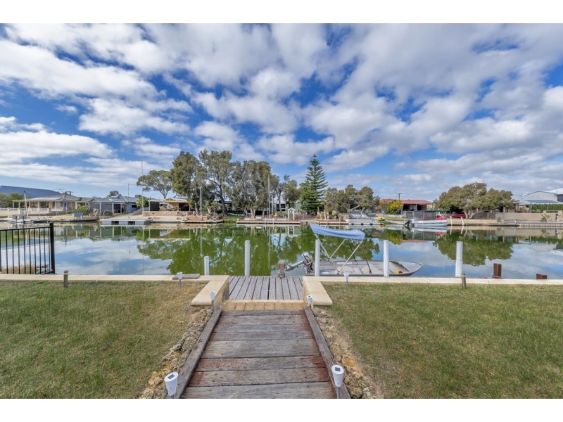 51 Allambi Way, South Yunderup WA 6208