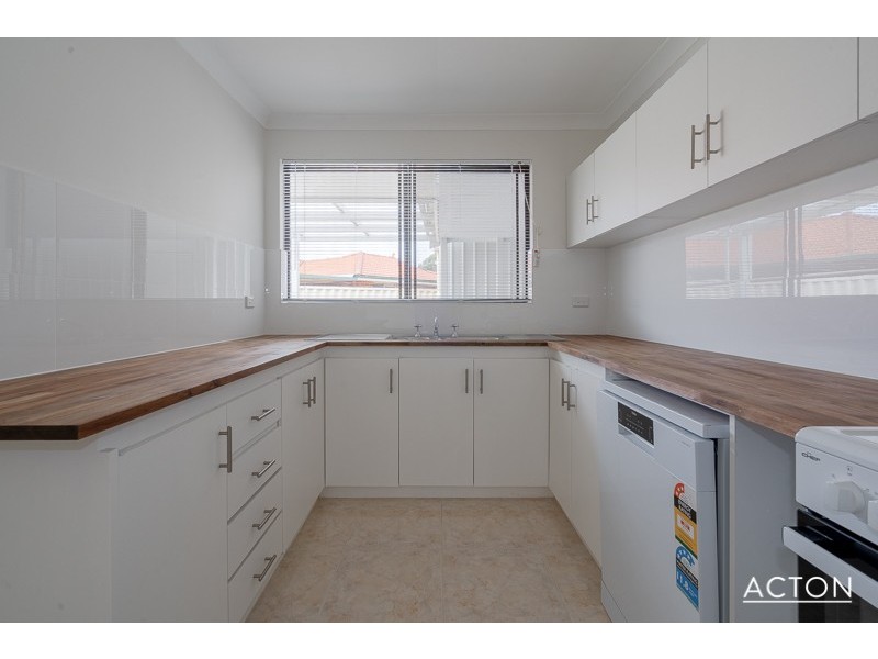 10 Illabrook Street, Dudley Park WA 6210