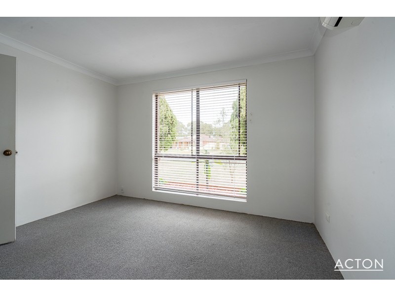 10 Illabrook Street, Dudley Park WA 6210