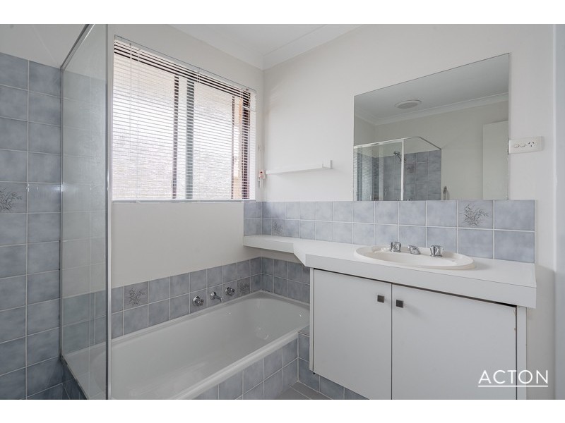 10 Illabrook Street, Dudley Park WA 6210