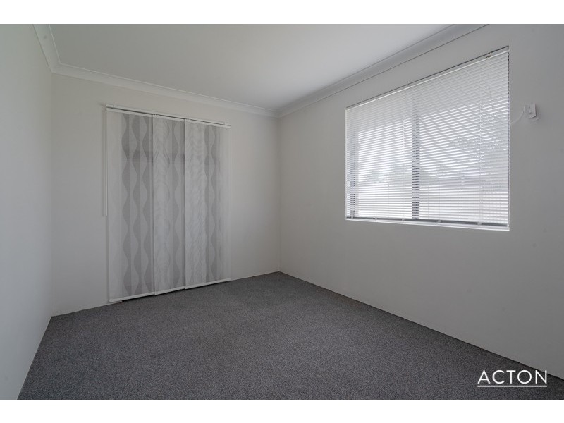 10 Illabrook Street, Dudley Park WA 6210