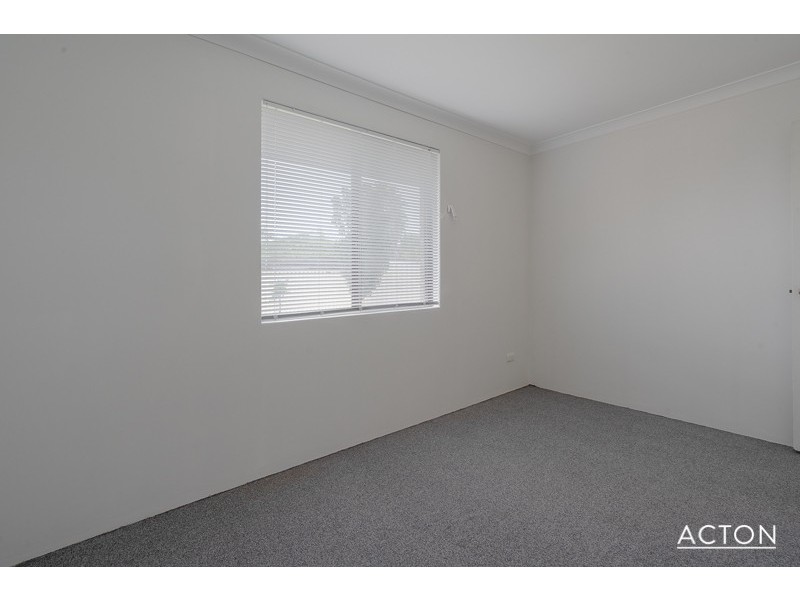 10 Illabrook Street, Dudley Park WA 6210