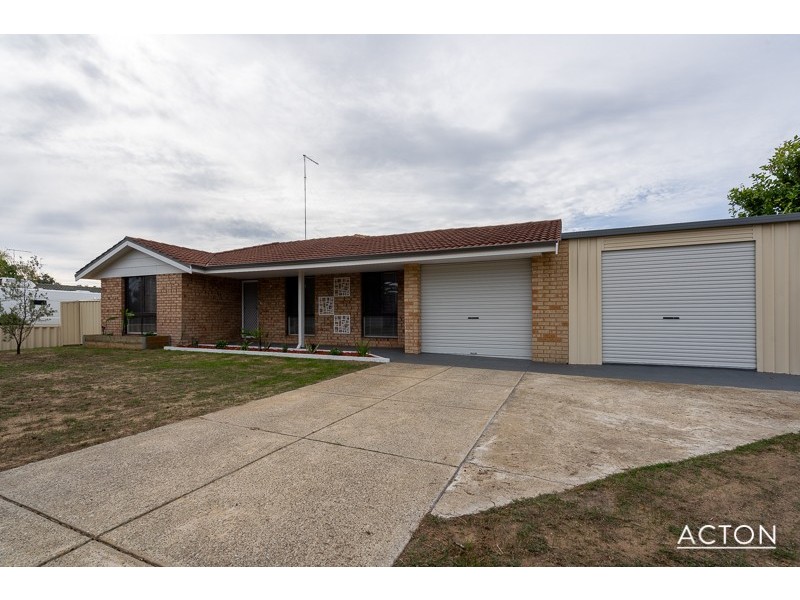 10 Illabrook Street, Dudley Park WA 6210