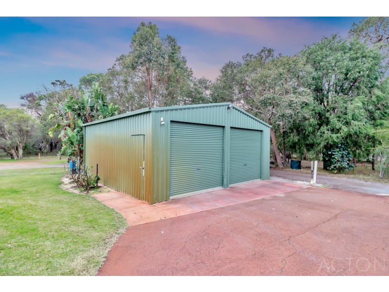 98 Woodland Parade, Stake Hill WA 6181