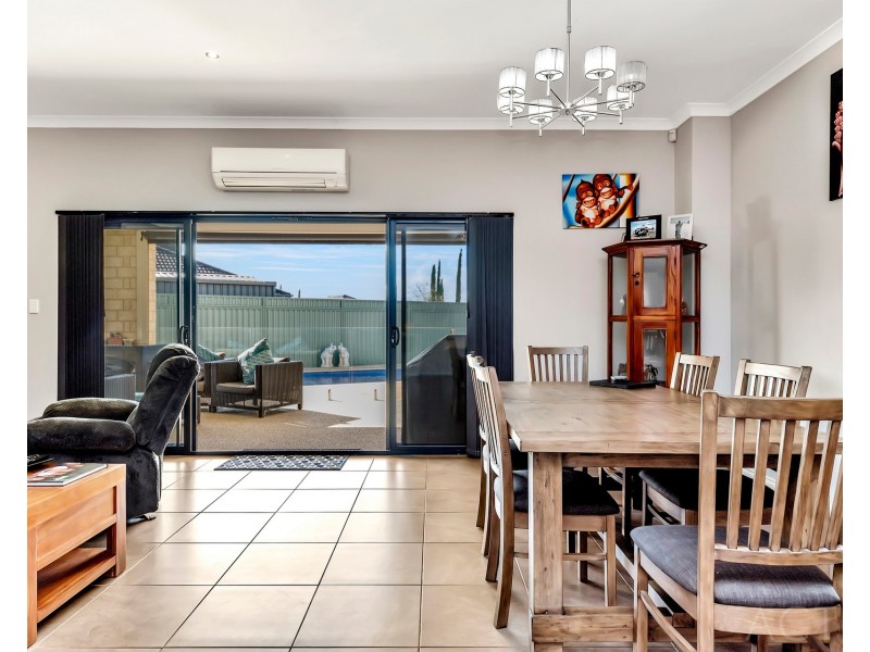 7 Woodstock Turn, Ravenswood WA 6208