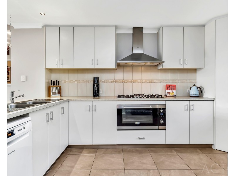 7 Woodstock Turn, Ravenswood WA 6208