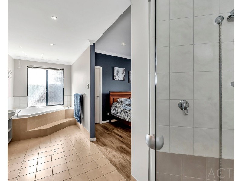 7 Woodstock Turn, Ravenswood WA 6208