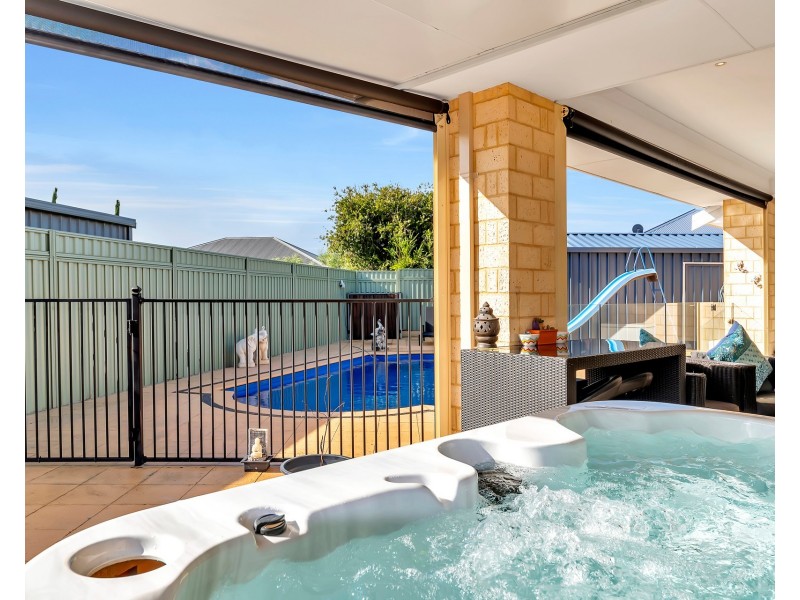 7 Woodstock Turn, Ravenswood WA 6208