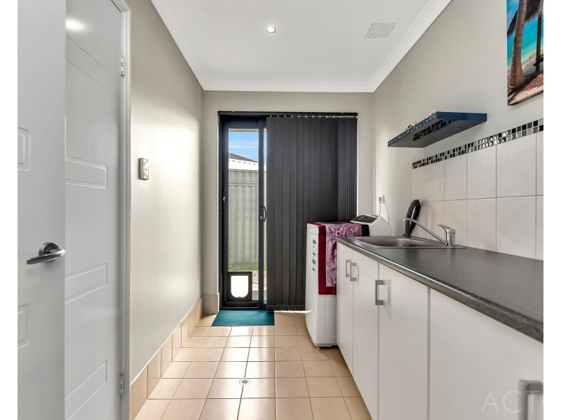 7 Woodstock Turn, Ravenswood WA 6208