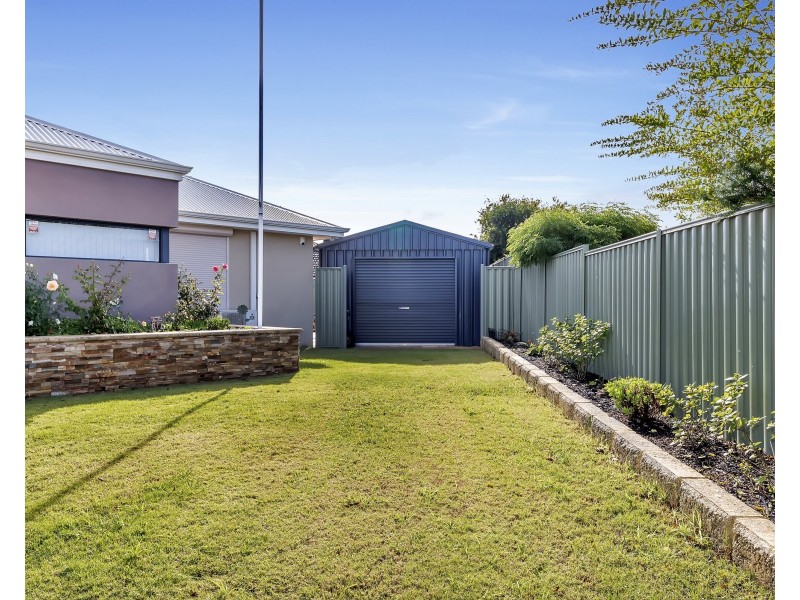 7 Woodstock Turn, Ravenswood WA 6208