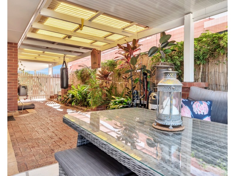 18 Templetonia Promenade, Halls Head WA 6210