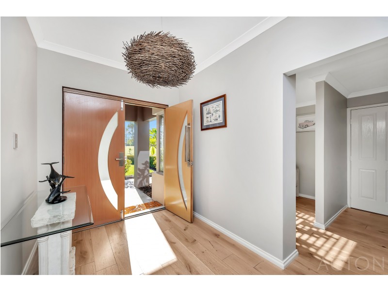 16 Sail Avenue, Wannanup WA 6210