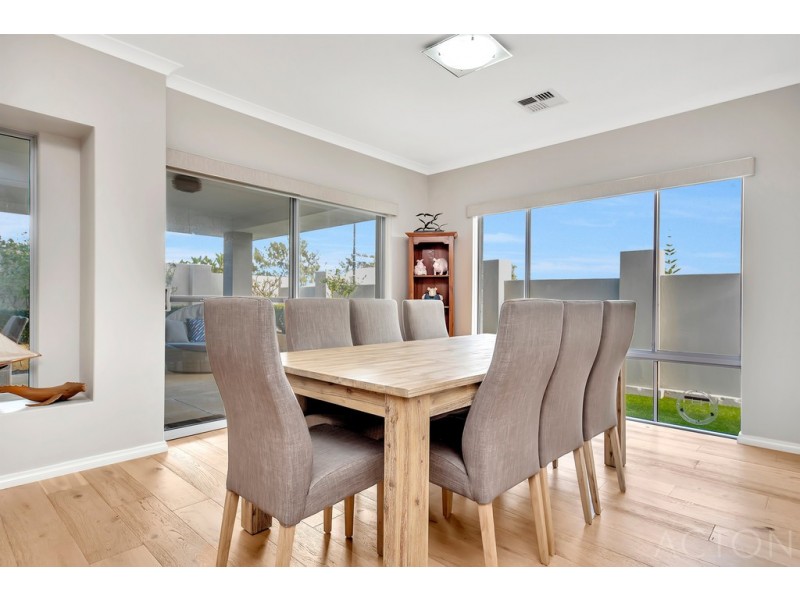 16 Sail Avenue, Wannanup WA 6210