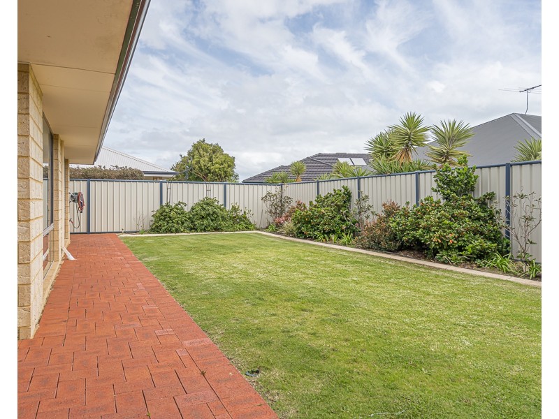 7 Bamburgh Turn, Meadow Springs WA 6210