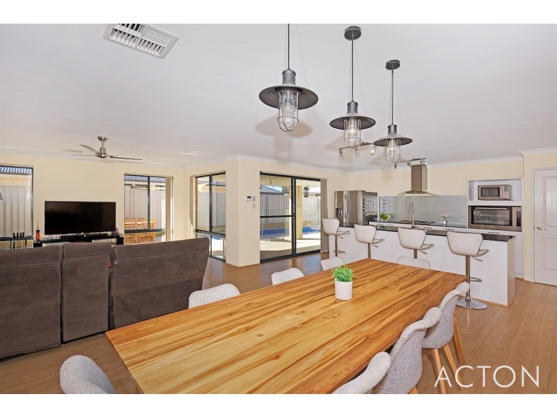 28 Hokitika Drive, Dudley Park WA 6210