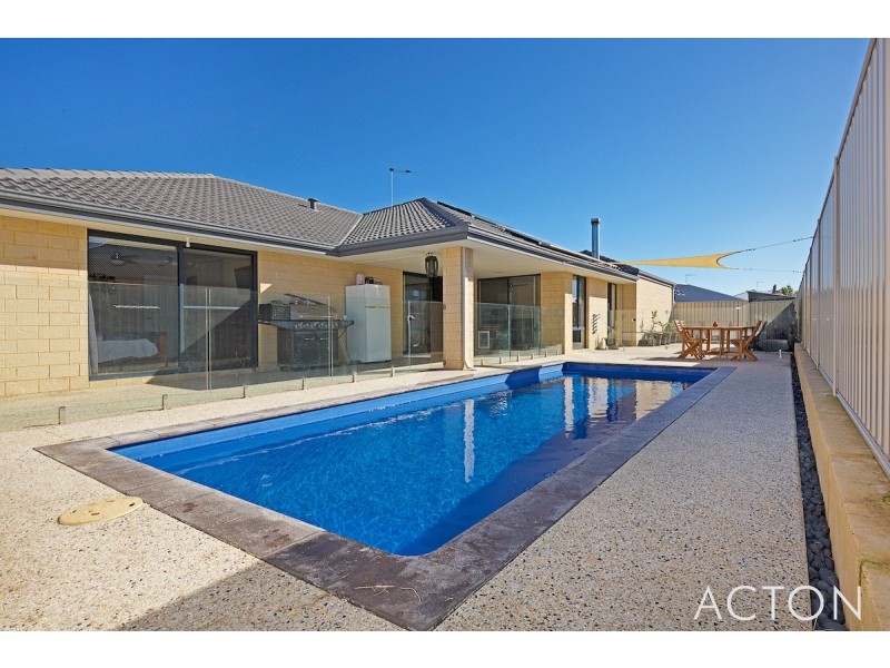 28 Hokitika Drive, Dudley Park WA 6210