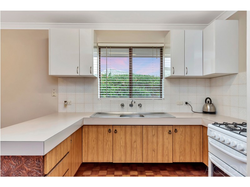 11 Vance Street, Dudley Park WA 6210