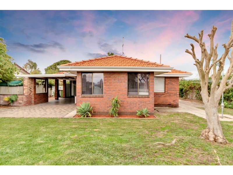 11 Vance Street, Dudley Park WA 6210