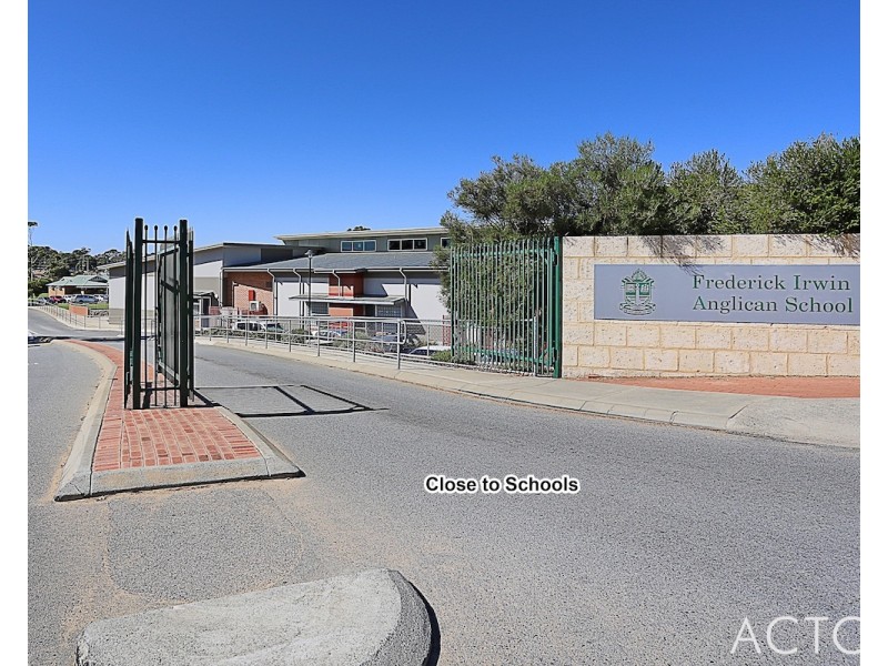 209 Oakmont Avenue, Meadow Springs WA 6210