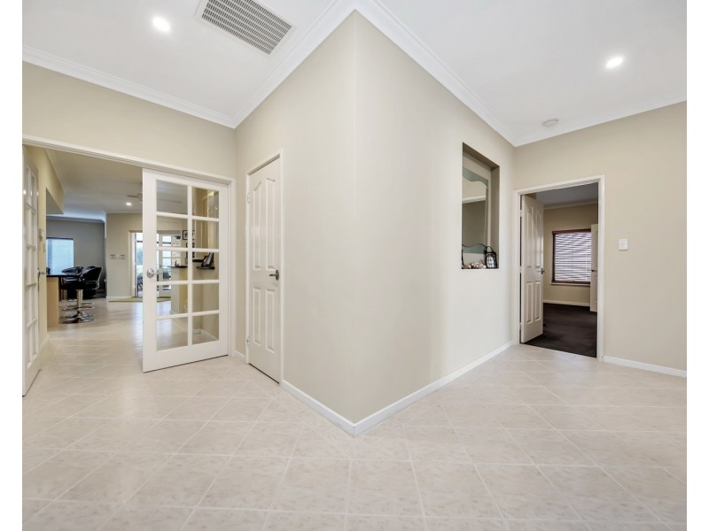 67 Karinga Road, Madora Bay WA 6210