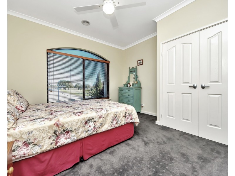 67 Karinga Road, Madora Bay WA 6210