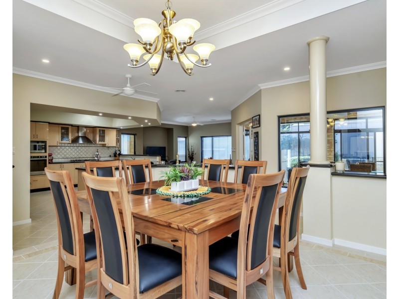 67 Karinga Road, Madora Bay WA 6210