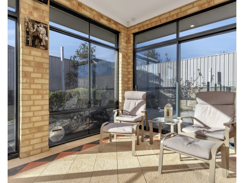 67 Karinga Road, Madora Bay WA 6210