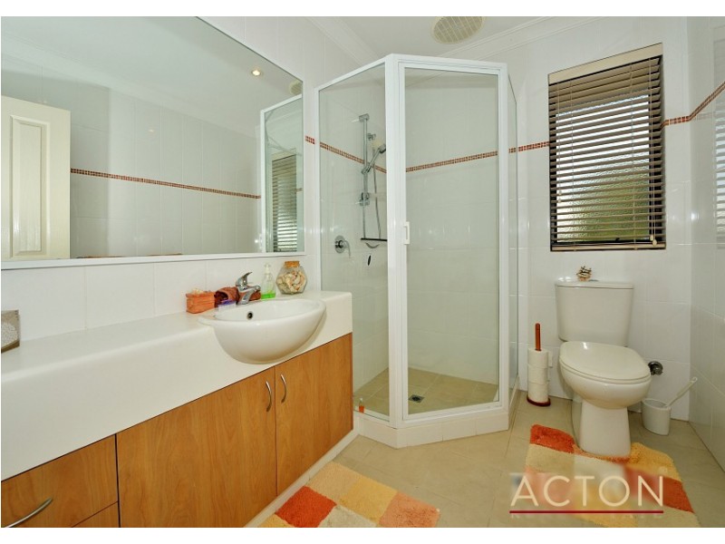 7 Grasstree Road, Wannanup WA 6210