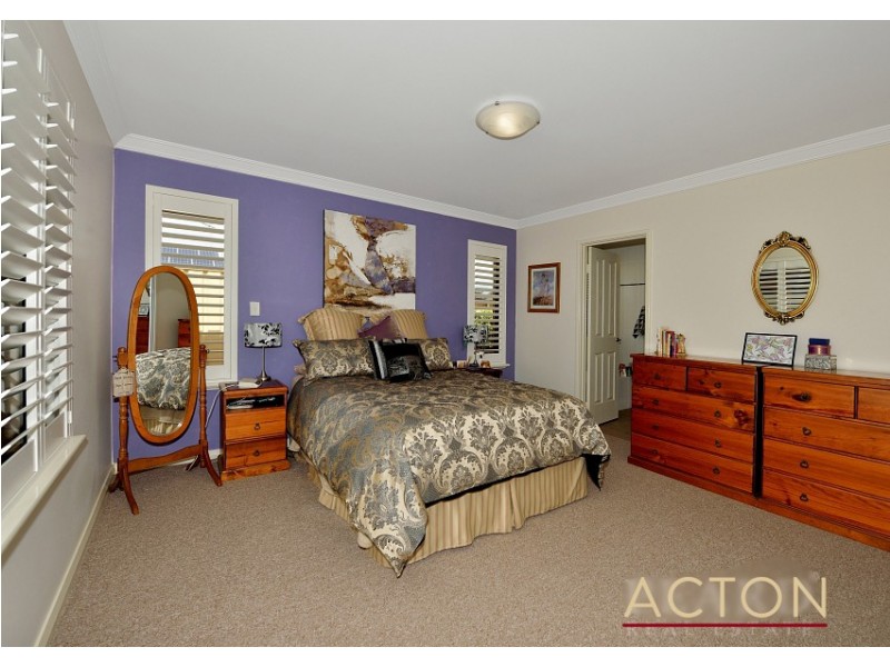 7 Grasstree Road, Wannanup WA 6210