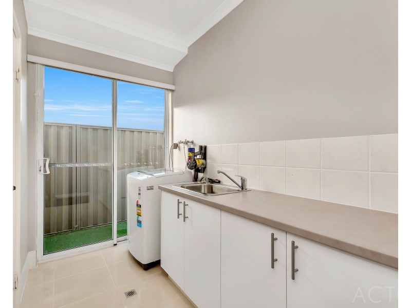 143 Countess Circuit, South Yunderup WA 6208