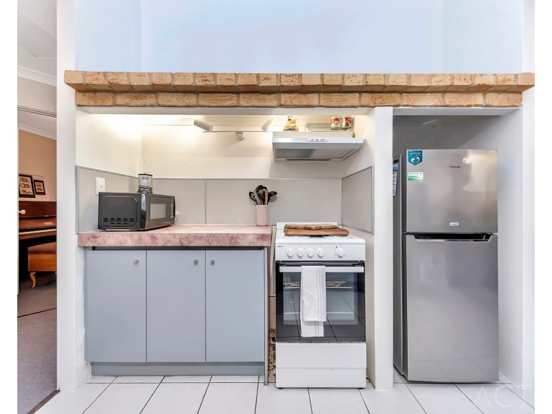 2/15 Nerrena Court, Greenfields WA 6210