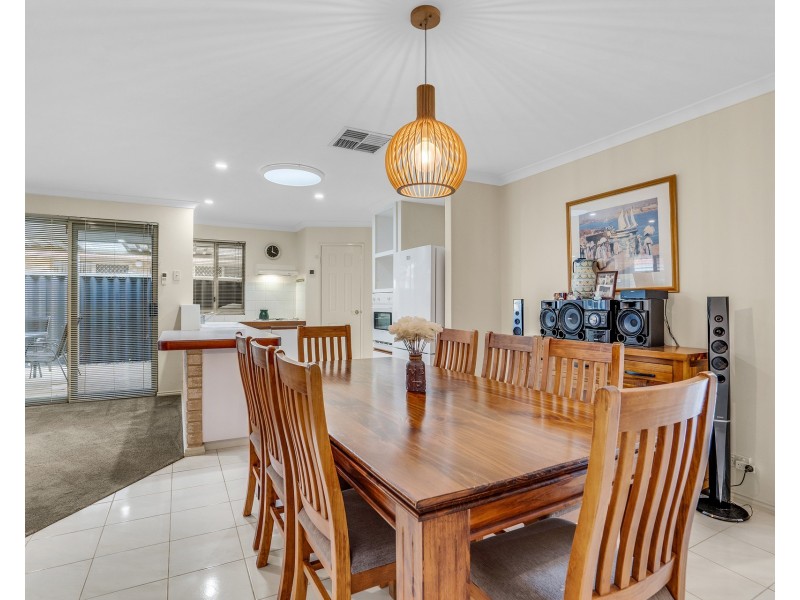 2/10 Donnelly Gardens, Dudley Park WA 6210