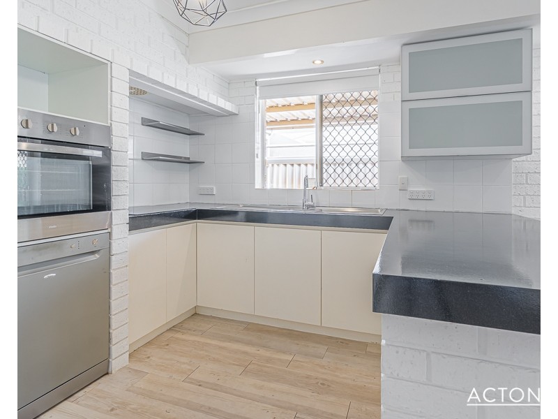 28B Inverness Drive, Meadow Springs WA 6210