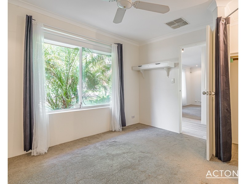 28B Inverness Drive, Meadow Springs WA 6210