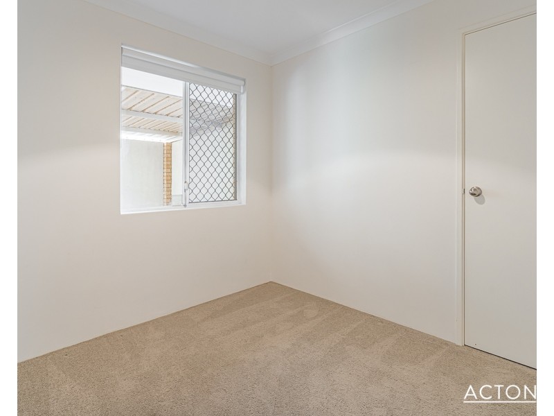 28B Inverness Drive, Meadow Springs WA 6210