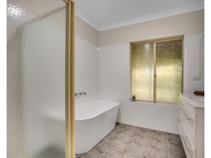 7 Fouracre Court, Stake Hill WA 6181