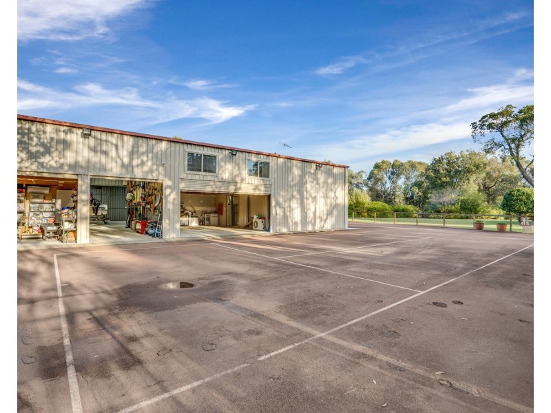 7 Fouracre Court, Stake Hill WA 6181