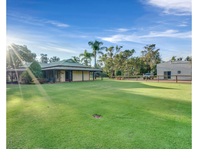7 Fouracre Court, Stake Hill WA 6181
