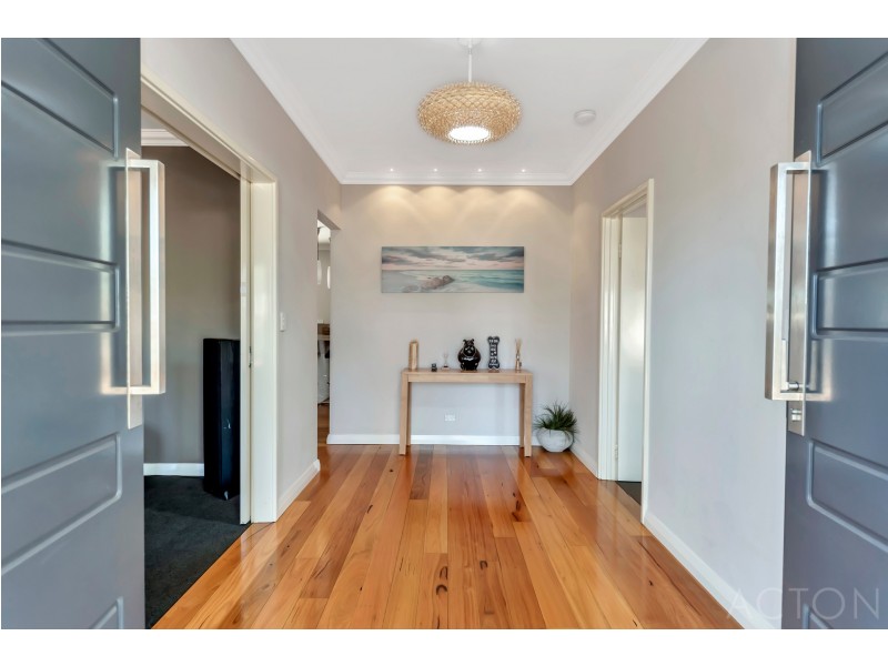 6 Exchequer Avenue, Greenfields WA 6210