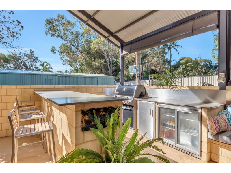 6 Exchequer Avenue, Greenfields WA 6210