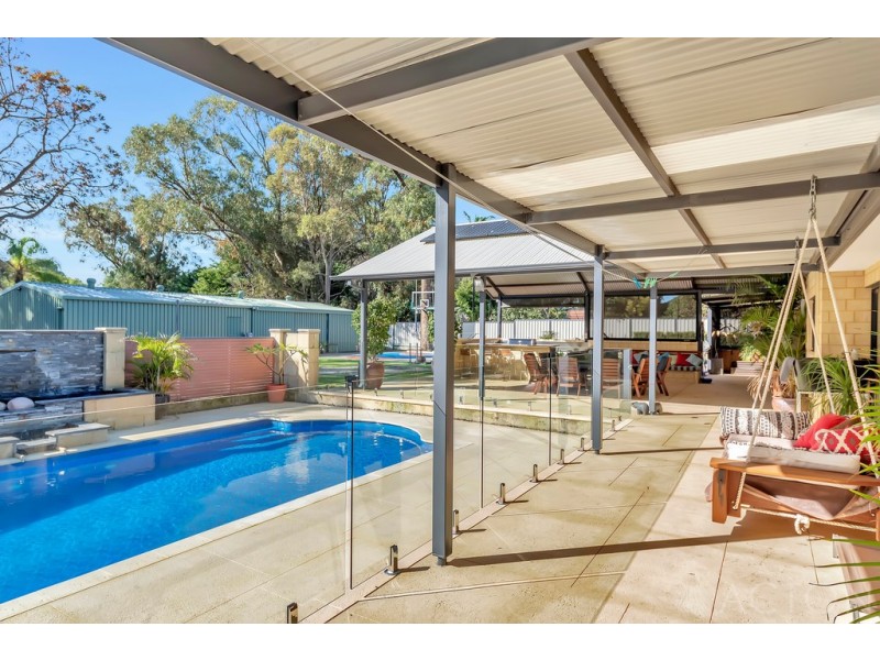 6 Exchequer Avenue, Greenfields WA 6210